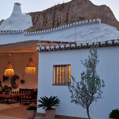 Cueva De La Higuera